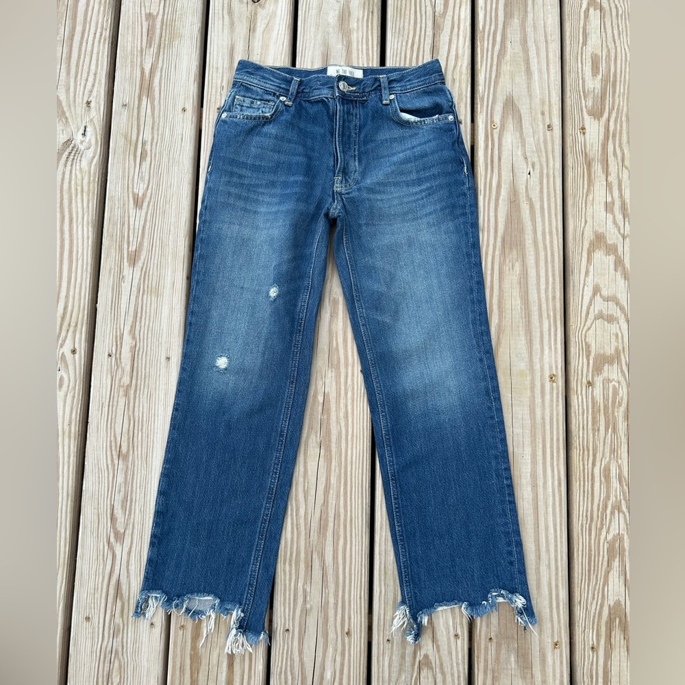 Free People We The Free Women's 24 Medium Wash Blue‎ distressed Denim Jeans